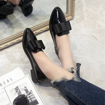 黒靴 光沢エナメル革靴 リボン付きローファー レディース通勤靴