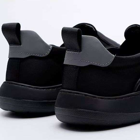 https://fulmo-img-server.com/black-shose/1779413186439_swnn4k8d_cuwa0j2v.jpeg