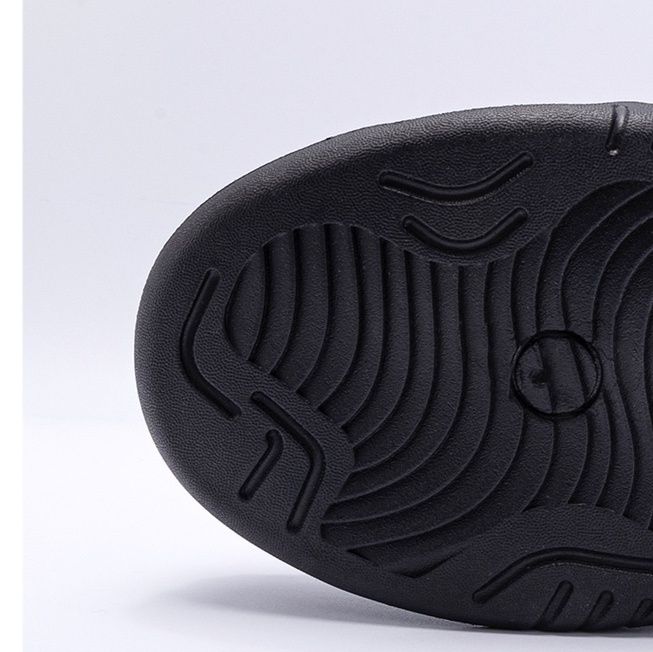 https://fulmo-img-server.com/black-shose/1785112016297_5oqqh4ng_pepeikhv.jpeg