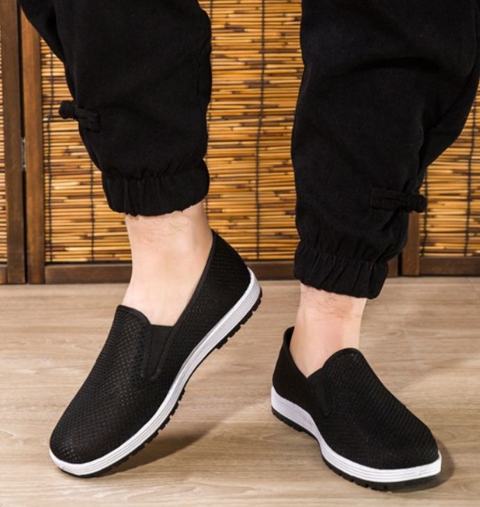 https://fulmo-img-server.com/black-shose/1787192759211_jpdjdpms_sg92z9l4.jpeg