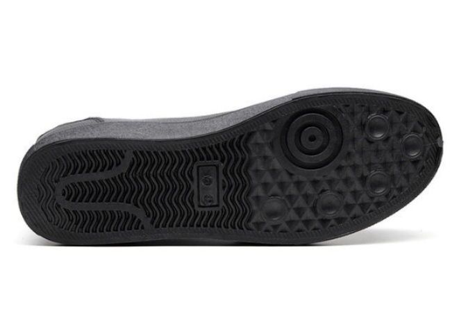 https://fulmo-img-server.com/black-shose/1787276257414_c3bh4xsh_yfz5mnvu.jpeg