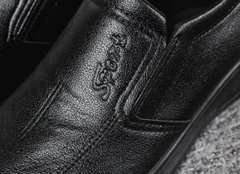 https://fulmo-img-server.com/black-shose/1787278497562_wy804if6_ra8nfx71.jpeg