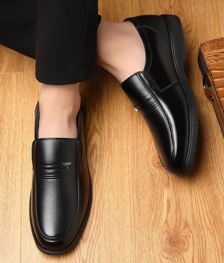 https://fulmo-img-server.com/black-shose/1787280760434_628496d9_8mrrxolk.jpeg