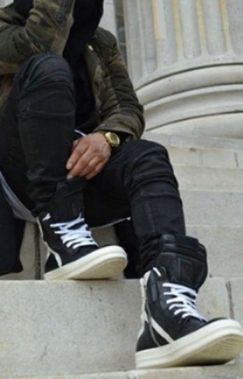 https://fulmo-img-server.com/black-shose/1787623188254_bmq2t8lk_d1z2j51q.jpeg
