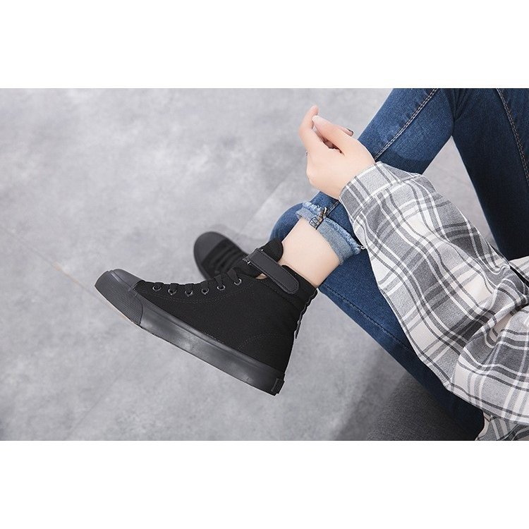 黒靴 黒色ハイカット女性用スニーカー