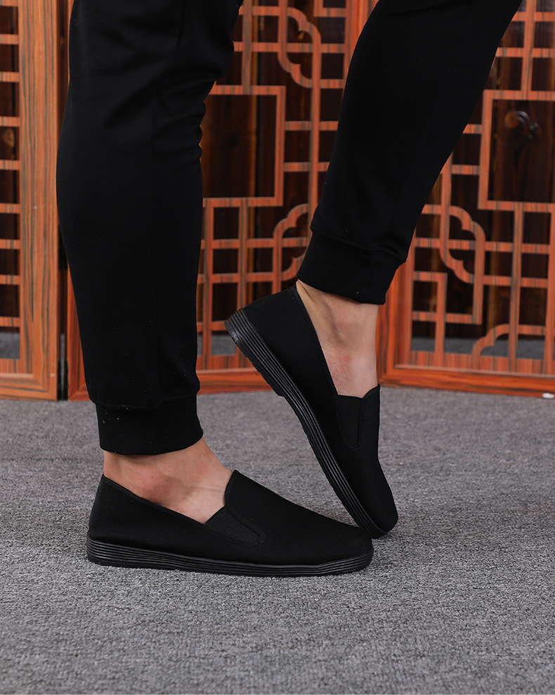 https://fulmo-img-server.com/black-shose/1bd81446-e6b6-4b42-ab3a-4b1d765fd31c.jpg