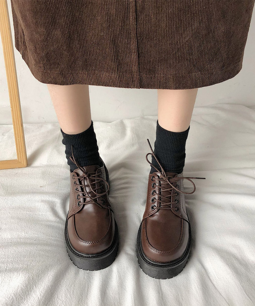 黒靴 厚底編み上げ革靴 美脚スタイルアップローファー