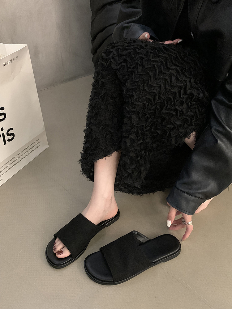 黒靴 シンプル一枚帯フラットサンダル