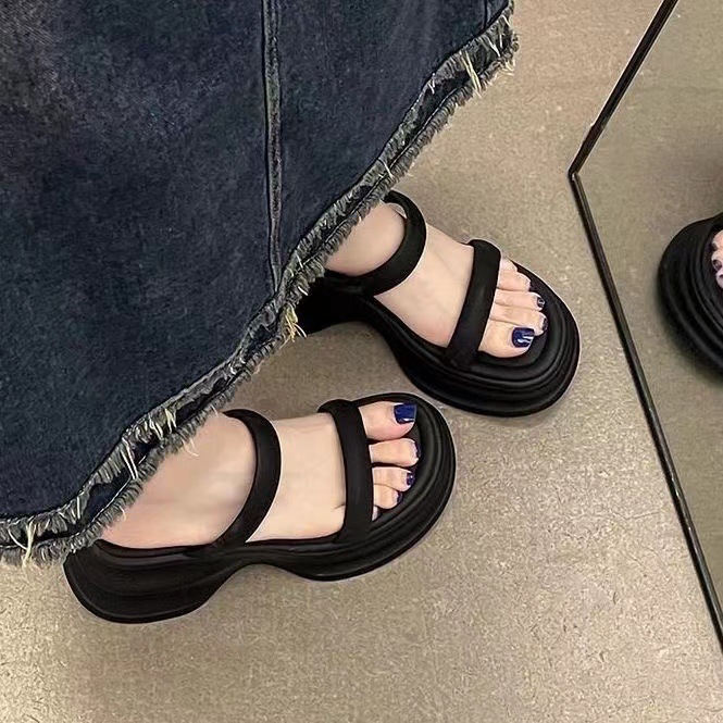 黒靴 モダンプラットフォームサンダル