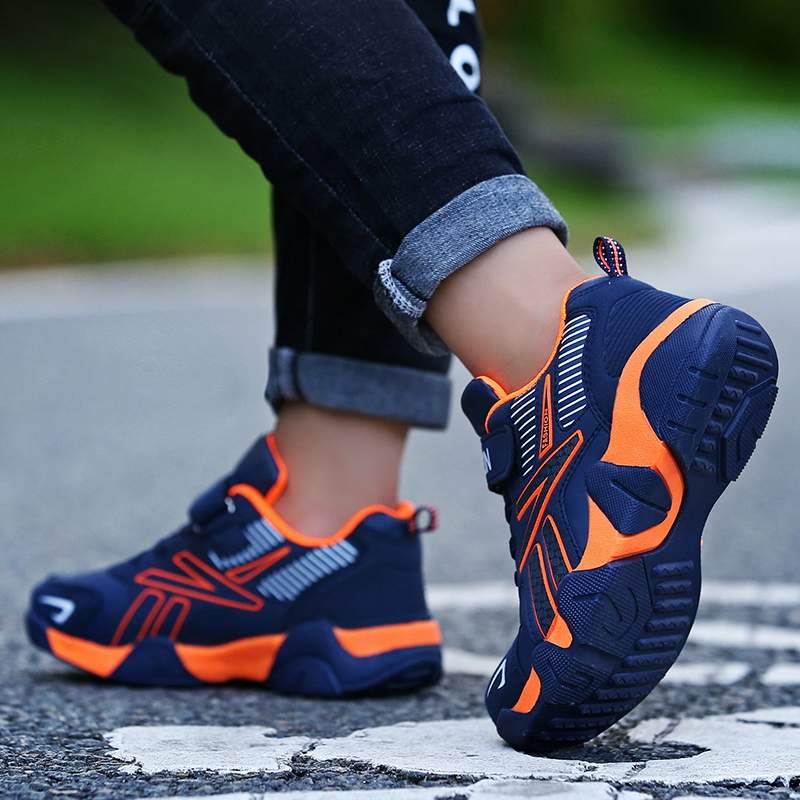 黒靴 黒基調青差し色スニーカー運動靴軽量通気性