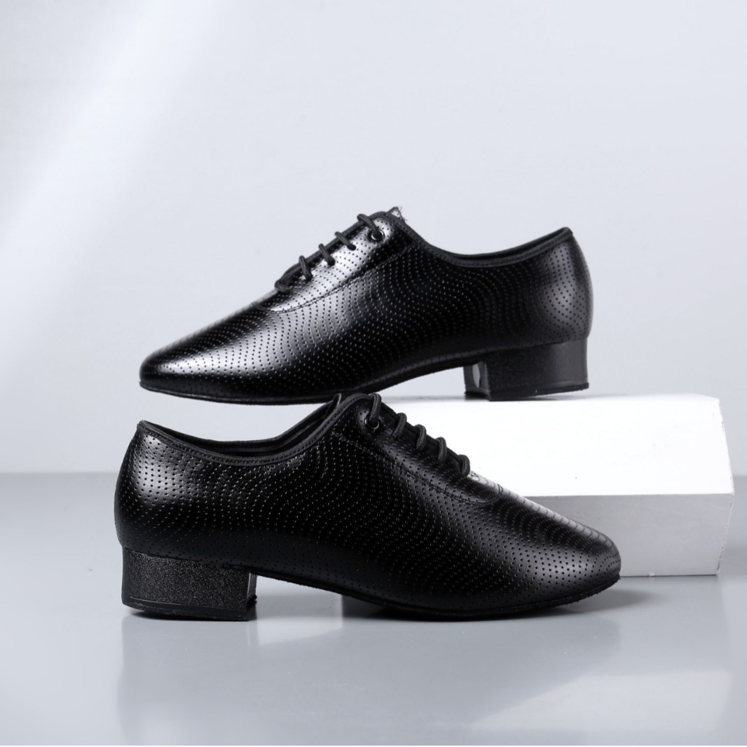 https://fulmo-img-server.com/black-shose/420f946b-5fc1-40c9-bc43-740b55745cea.jpg
