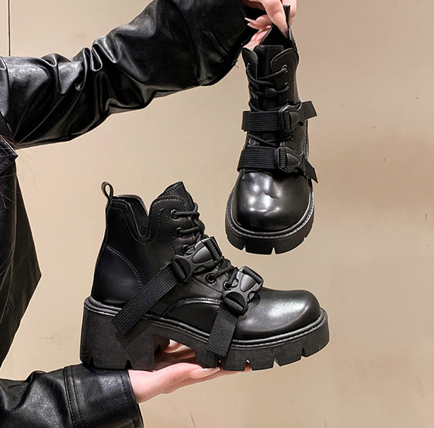 黒靴 レディース黒厚底ダブルベルト編み上げ美脚ブーツ
