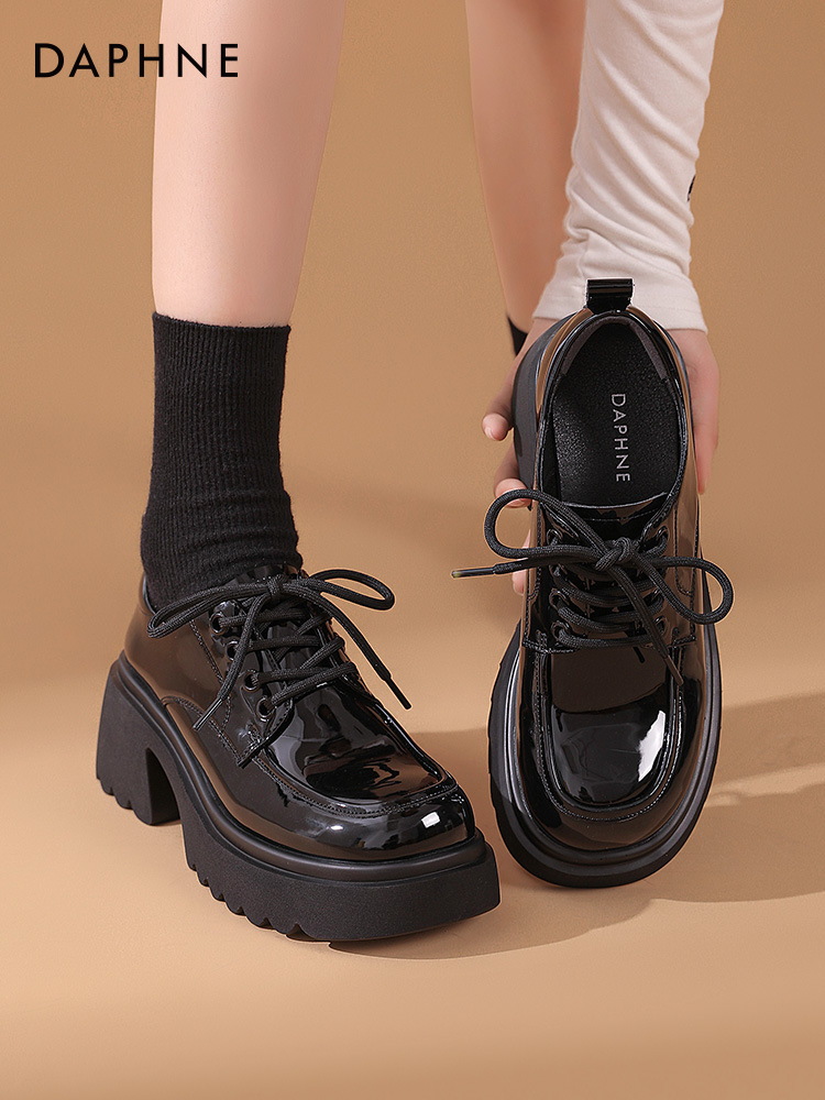 https://fulmo-img-server.com/black-shose/5620bd64-a83b-4329-897e-40b17ee6897b.jpg
