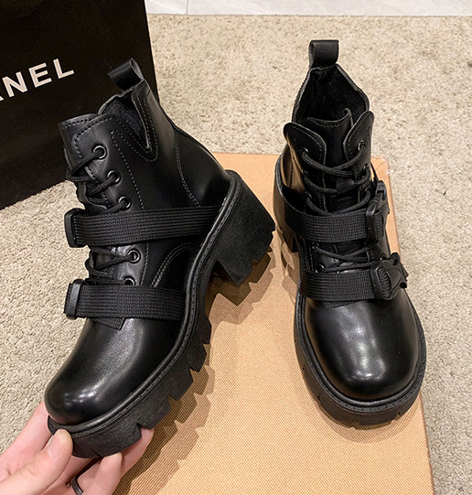 黒靴 レディース黒厚底ダブルベルト編み上げ美脚ブーツ