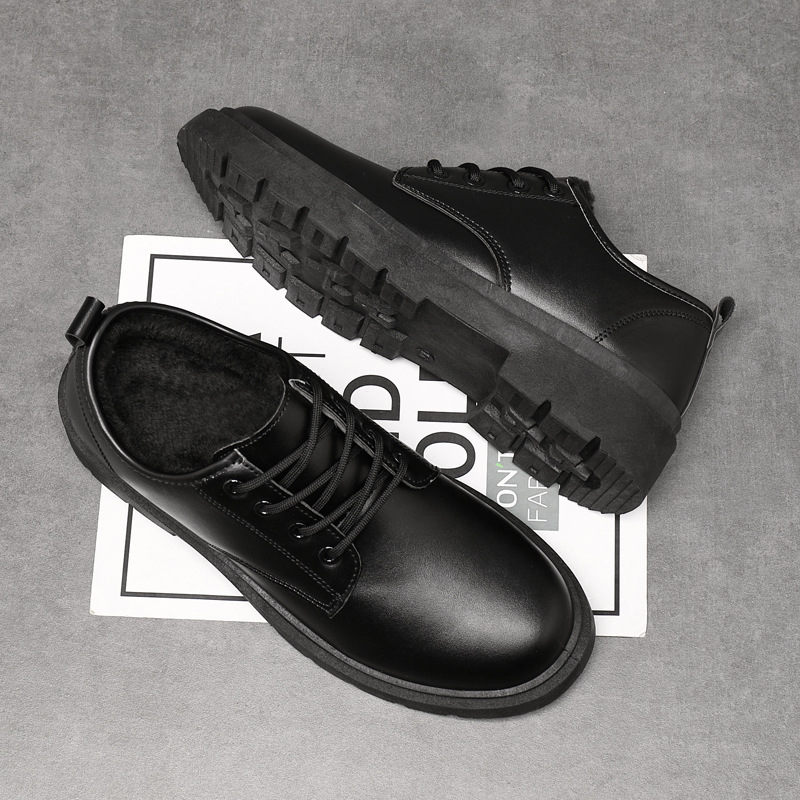 https://fulmo-img-server.com/black-shose/649eb6d5-5205-4c1f-9e43-be055400710c.jpg