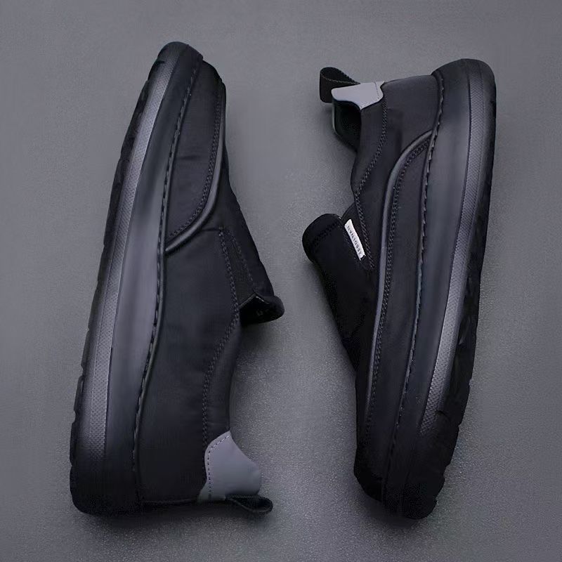 https://fulmo-img-server.com/black-shose/72631c68-b6b6-40a4-9cc9-52c27566d7a6.jpg
