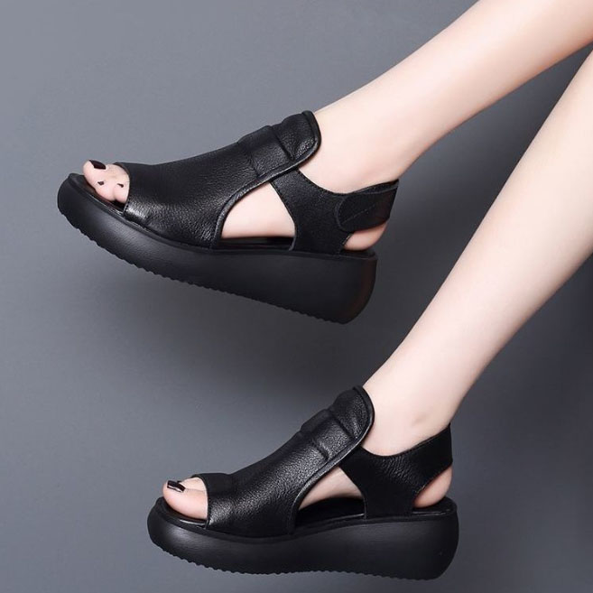 https://fulmo-img-server.com/black-shose/7685bf73-f2de-4730-a653-1dde6697451c.jpg