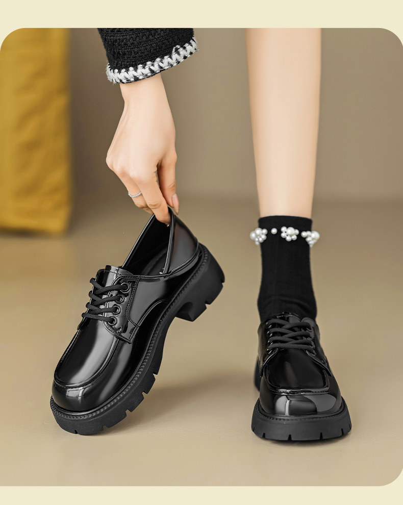 https://fulmo-img-server.com/black-shose/84ad2ea1-62f3-430e-b2ab-f85ddbb83a96.jpg