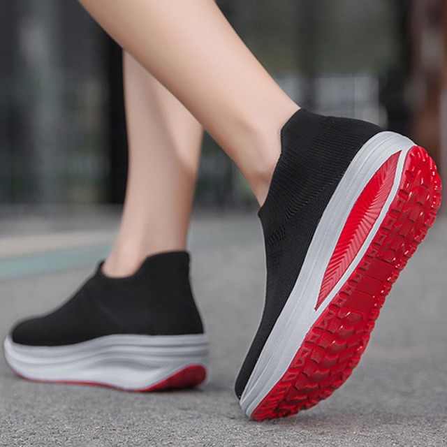 黒靴 厚底黒スニーカー女性用軽量運動靴男女兼用