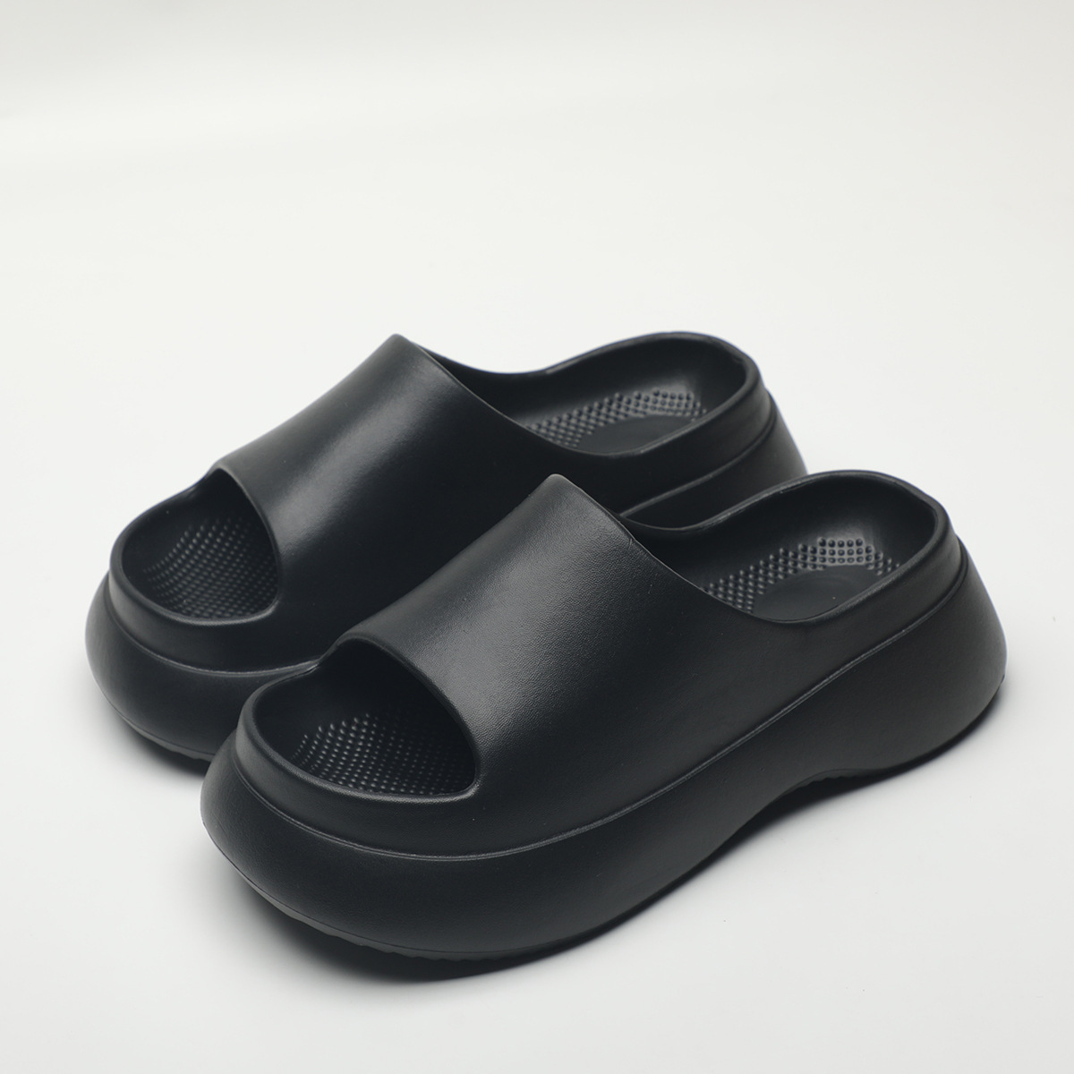 https://fulmo-img-server.com/black-shose/a75f28a3-4c7f-4ad1-a114-4f385cb3b068.jpg