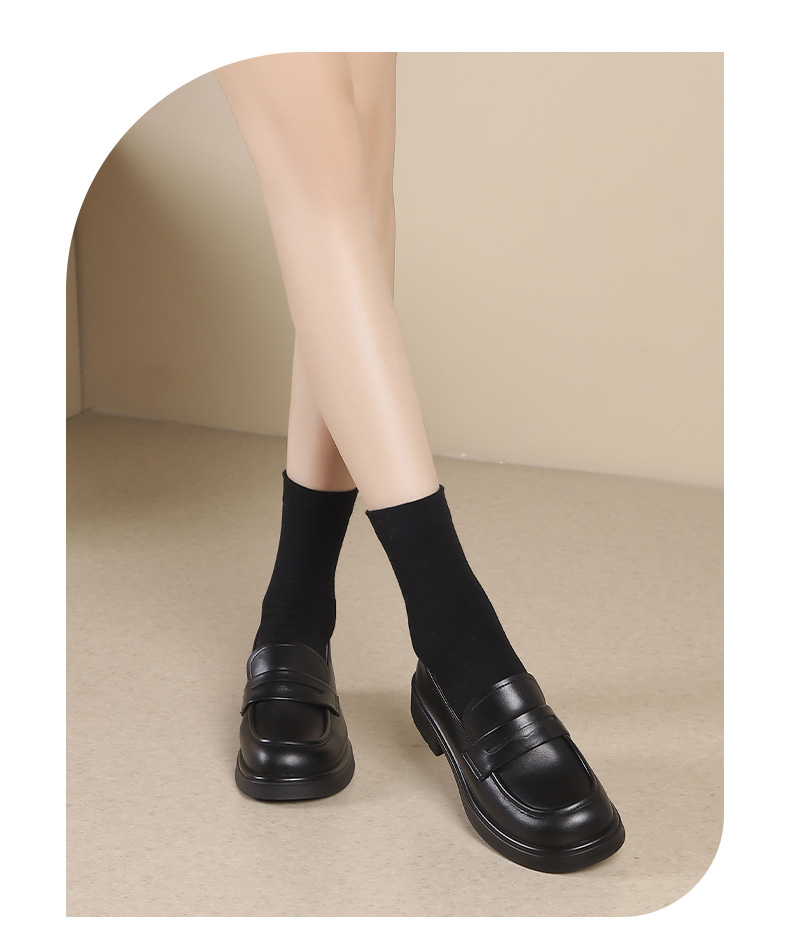 黒靴 クラシックローファー