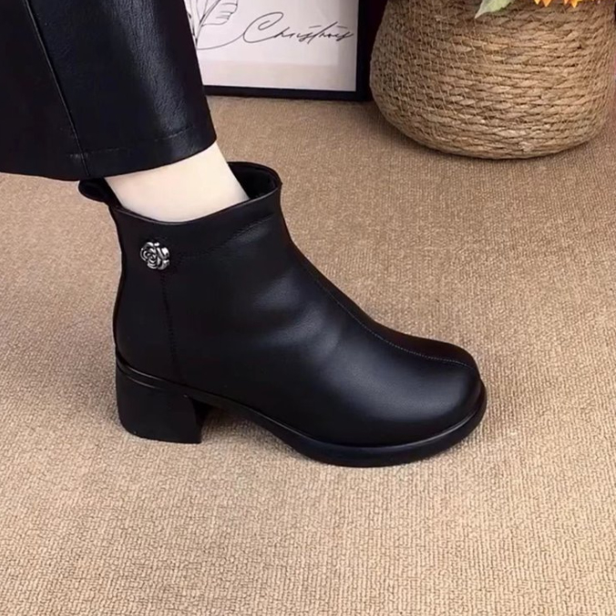 黒靴 レディース裏起毛ブーツ秋冬新作ミドルヒール防寒靴