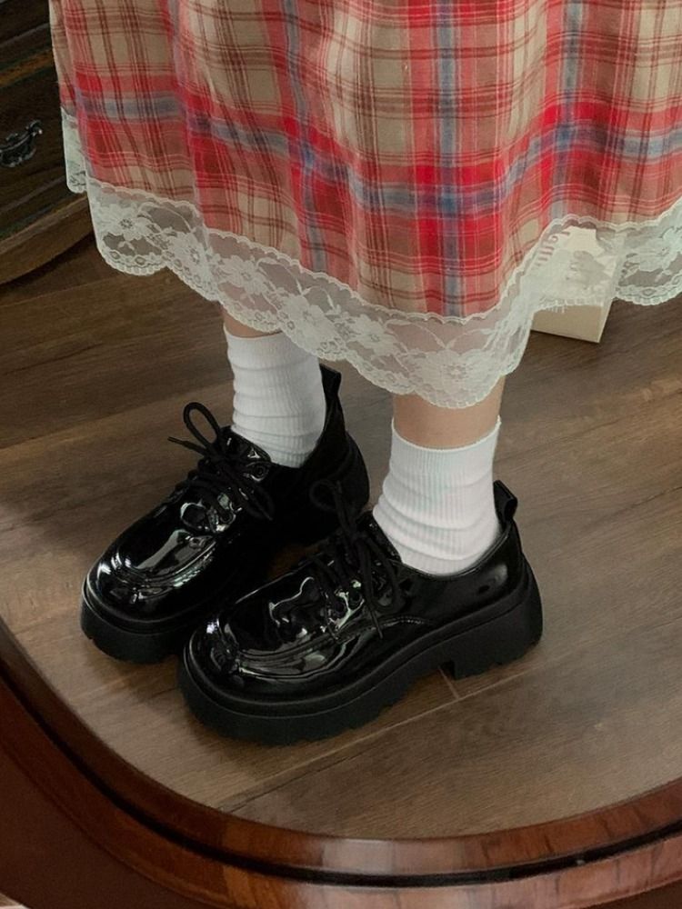 https://fulmo-img-server.com/black-shose/bbc14c95-50aa-44e1-a768-a7131b539f6c.jpg