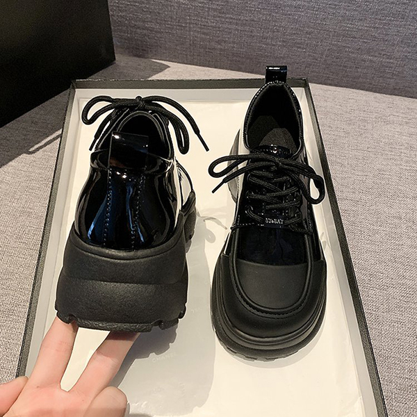 https://fulmo-img-server.com/black-shose/cd68c4da-bc46-4281-b4f3-df9f28daf3b8.jpg