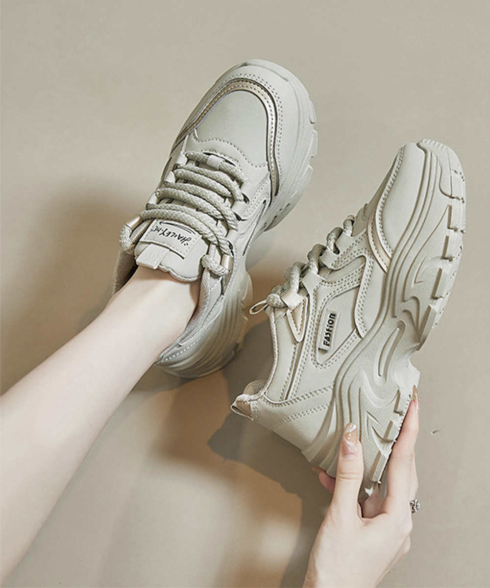 黒靴 レディース厚底運動靴 美脚効果抜群 歩きやすいカジュアル靴