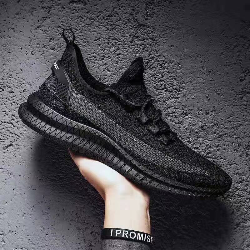 https://fulmo-img-server.com/black-shose/e0171c1b-82e1-490f-b4e5-8b4e92a8a9f7.jpg