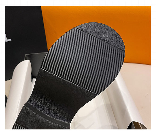 黒靴 男女兼用厚底革靴 無地合成皮革シューズ