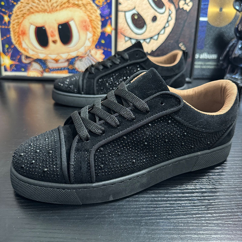 https://fulmo-img-server.com/black-shose/e8bf16c9-28d0-41cf-8699-5915fd0a4697.jpg