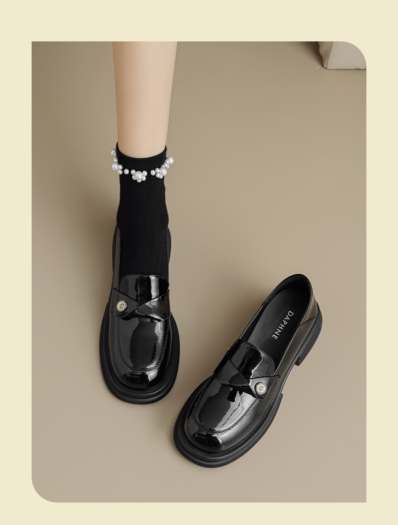 https://fulmo-img-server.com/black-shose/ef14ac3b-c250-40c3-a42e-62c0f1afd1cf.jpg