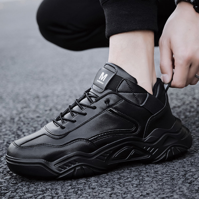 https://fulmo-img-server.com/black-sneaker-factory/00347931-64a0-4b98-a14d-30bc051bff8b.jpg
