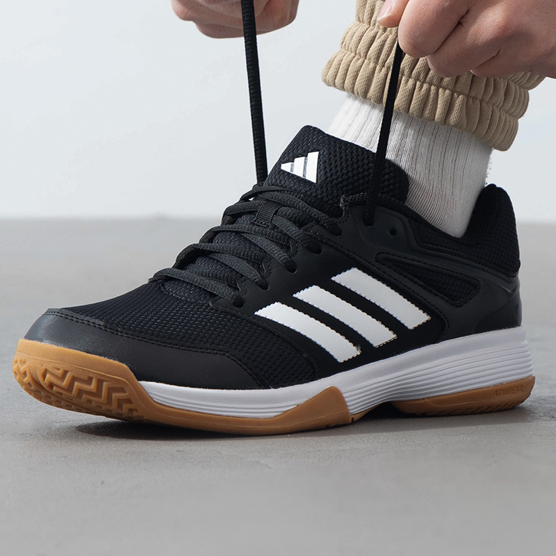 https://fulmo-img-server.com/black-sneaker-factory/01dbe0db-8188-487c-92c8-34d49666d44a.jpg