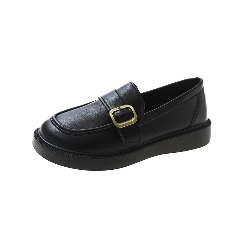 黒スニーカー 金属バックル付き革製厚底ローファー
