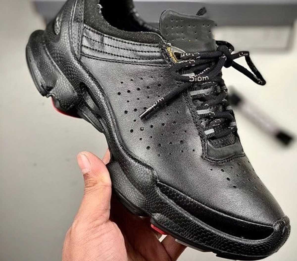 黒スニーカー 快適通気革靴スニーカー