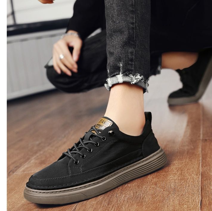 https://fulmo-img-server.com/black-sneaker-factory/1756679992711_tl6fzl7u_zi3zxs4t.jpeg