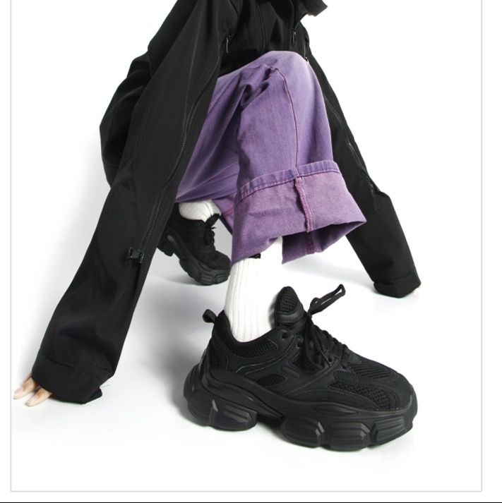 https://fulmo-img-server.com/black-sneaker-factory/1756892857419_6vlvwp8g_jnrgkzrd.jpeg