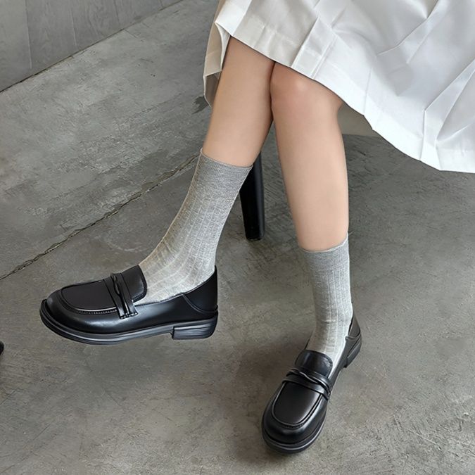 黒スニーカー 厚底ストラップローファー