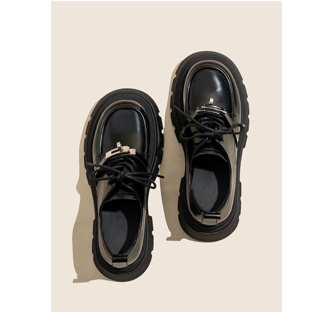 https://fulmo-img-server.com/black-sneaker-factory/1759809488034_gxn7nbe9_x9g1a6kg.jpeg