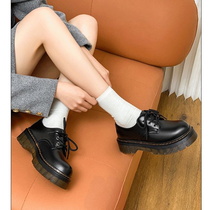 黒スニーカー レースアップ厚底革靴シューズ