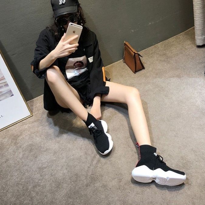 黒スニーカー ハイカット編み込み厚底運動靴