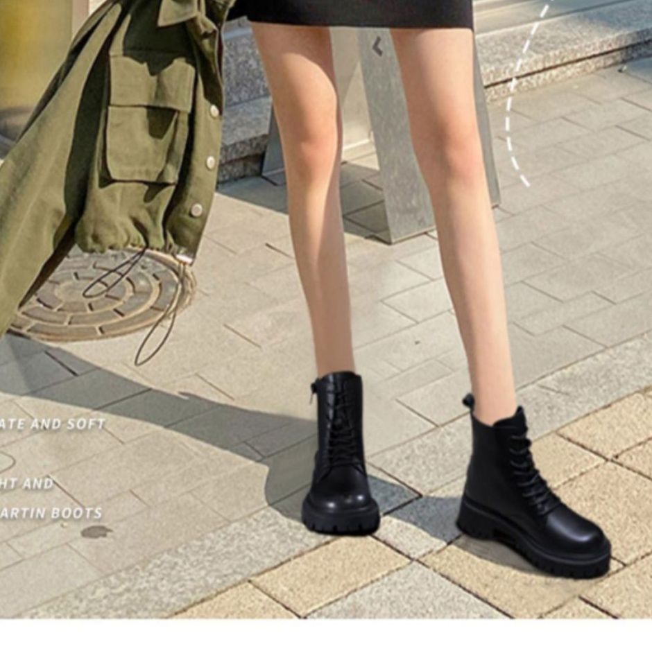 黒スニーカー 本革レースアップハイカットブーツ