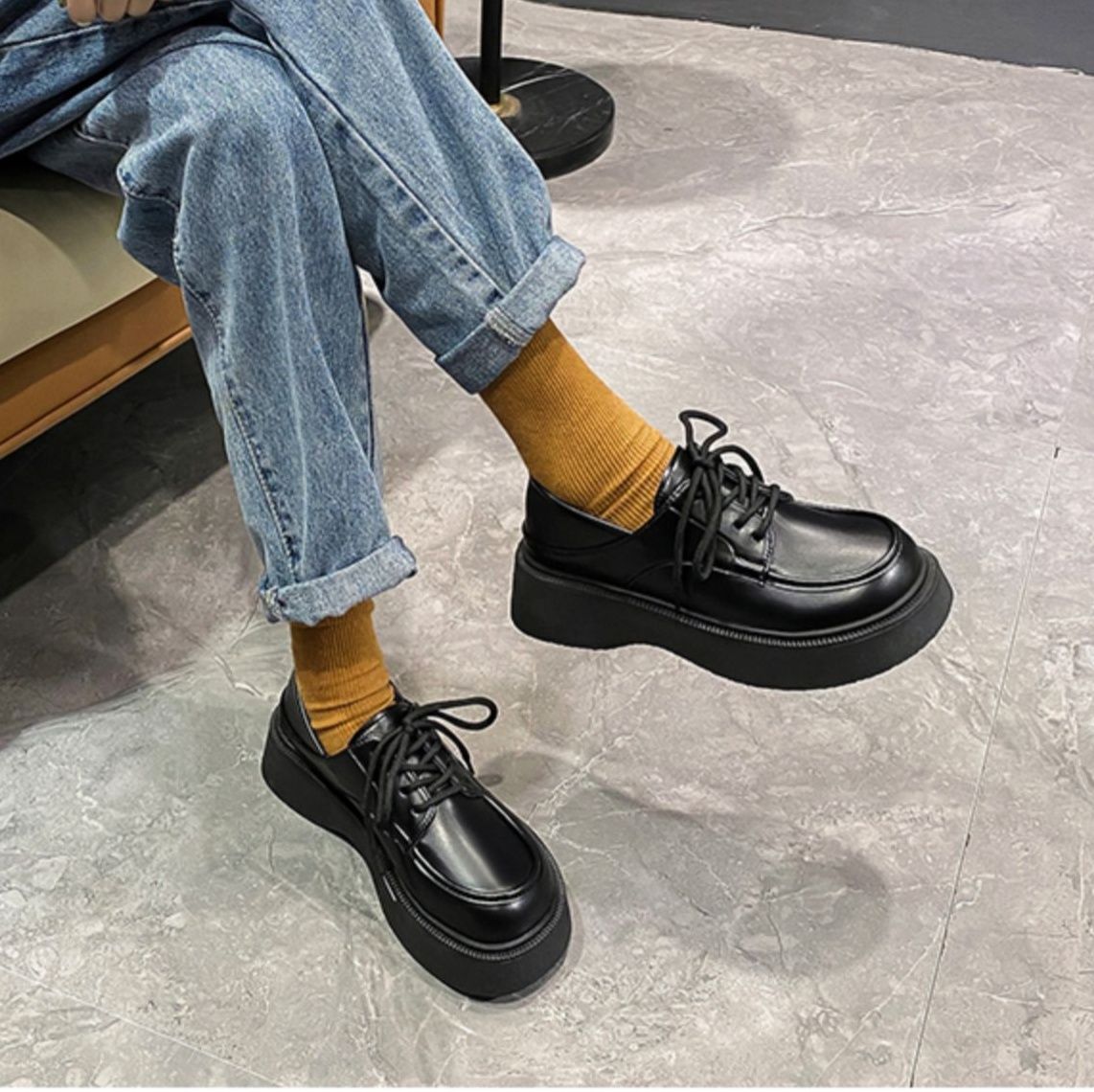 黒スニーカー 本革仕様厚底プラットフォーム運動靴