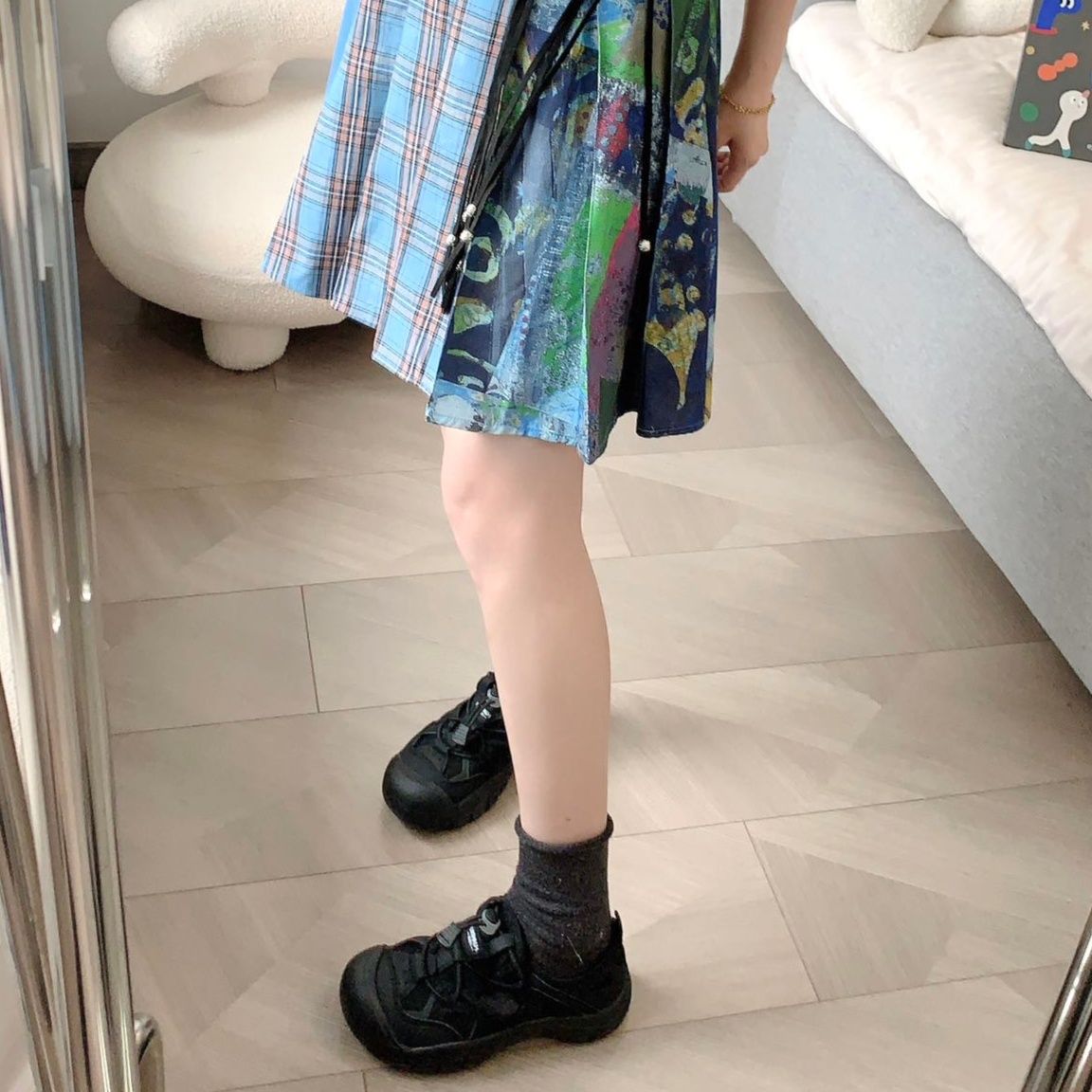 黒スニーカー 多重ストラップ厚底スニーカー