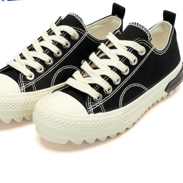 黒スニーカー 厚底ぎざぎざソール紐靴カジュアル運動靴