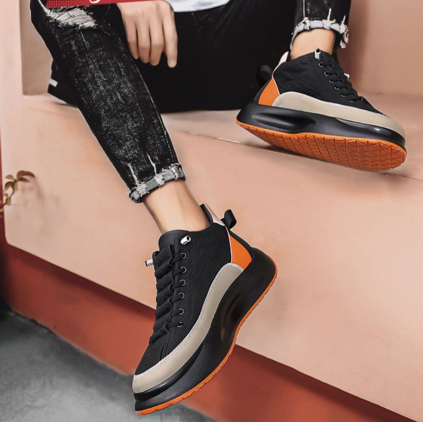 黒スニーカー 都市型多層底面運動靴