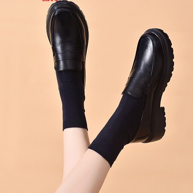 黒スニーカー 厚底ローファー風ソックススニーカー