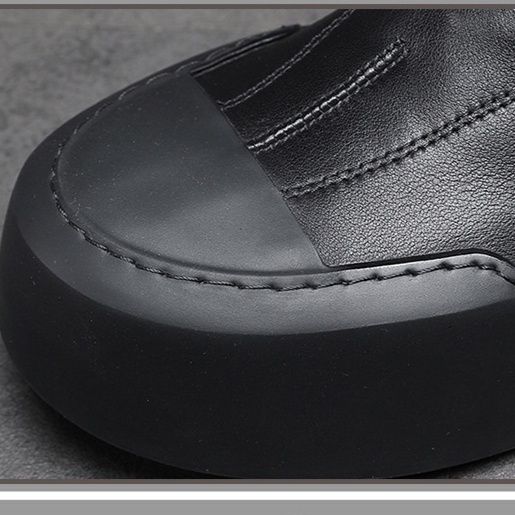 https://fulmo-img-server.com/black-sneaker-factory/1780898209235_gqxvectl_mjd22gjn.jpeg